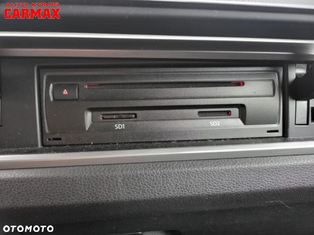 Volkswagen Touran 1.6 TDI SCR (BlueMotion Technology) DSG Comfortline - 21