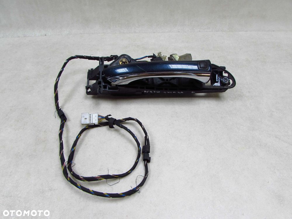 MERCEDES S KLASA W220 KLAMKA ZEWNETRZNA KASETA PRZOD PRAWA 6 PIN KEYLESS - 1