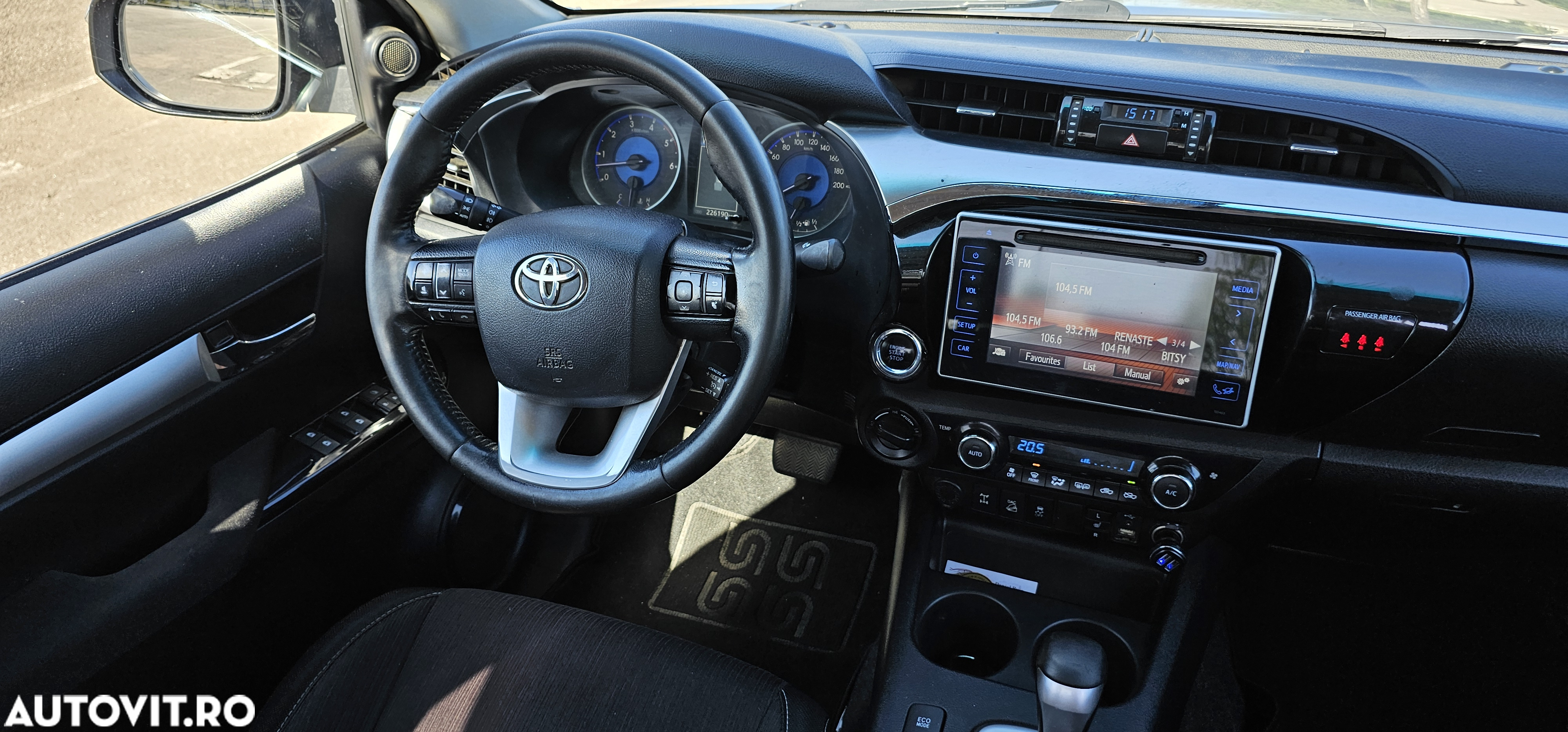 Toyota Hilux 4x4 Double Cab A/T cu Safety Sense Style - 5
