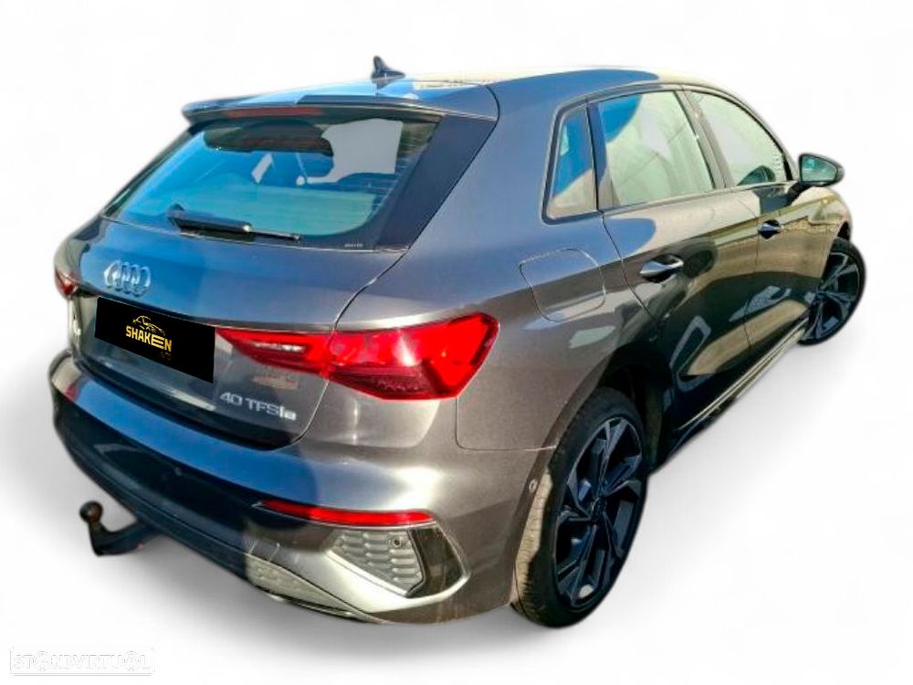 audi a3-sportback ver-40-tfsie-s-tronic-s-line - 3