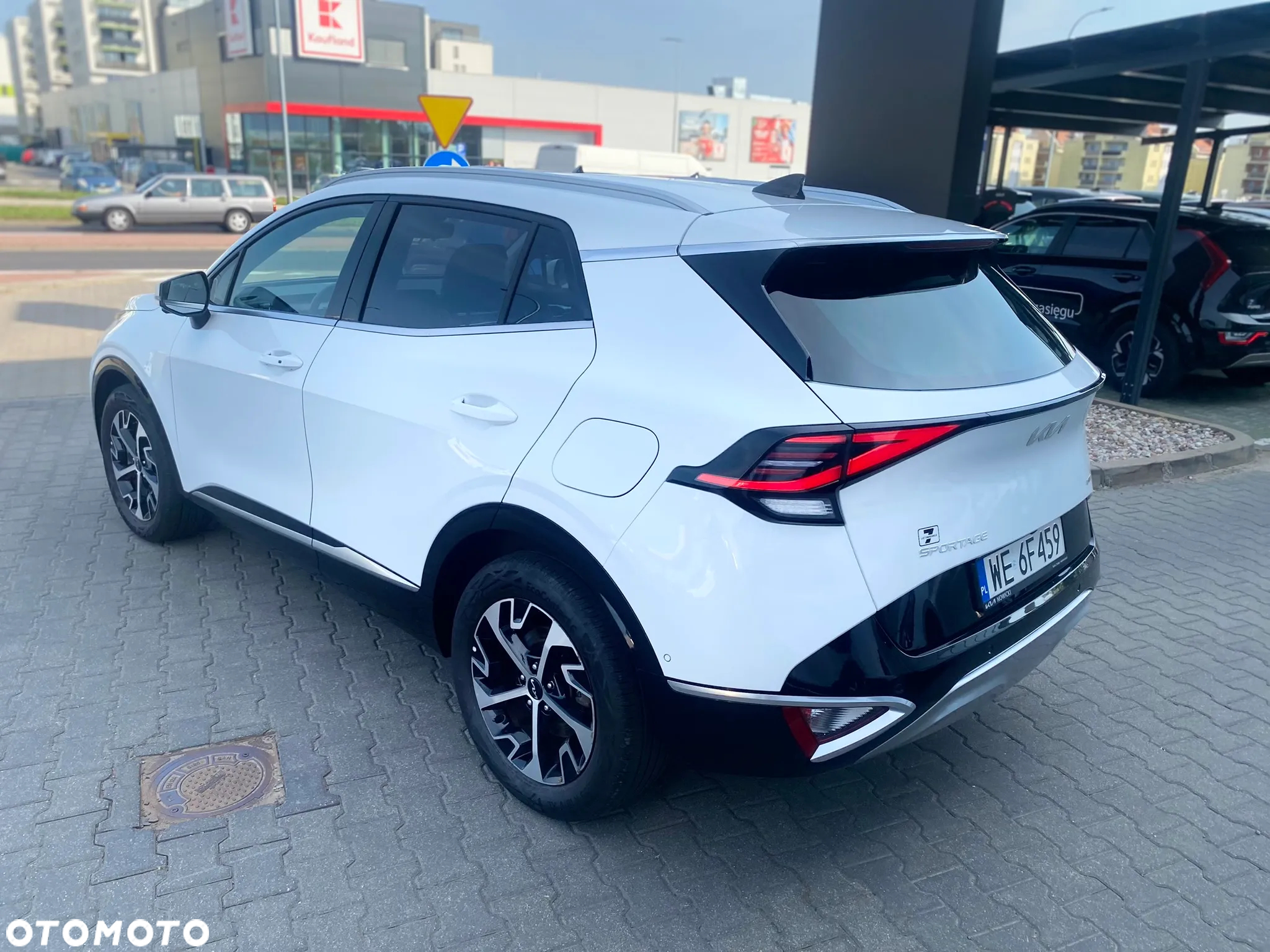 Kia Sportage 1.6 T-GDI HEV Business Line 4WD - 4