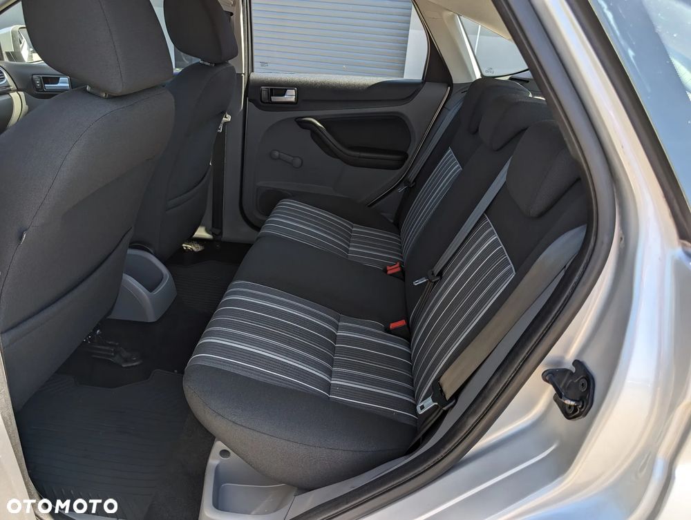 Ford Focus 1.6 Silver X - 37