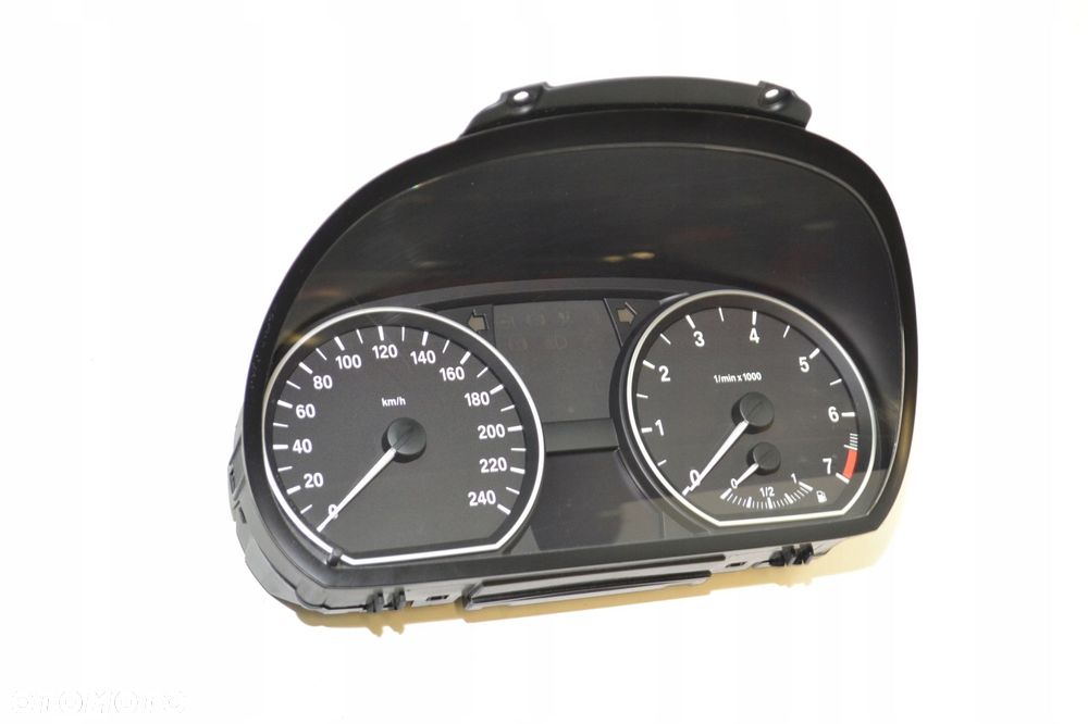 BMW E81 E82 116I 2.0i LICZNIK ZEGARY EUROPA MANUAL 4032032 - 1