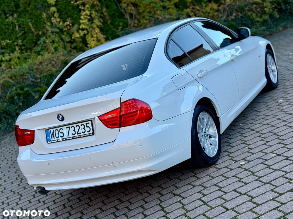BMW Seria 3 318d Modern Line - 30