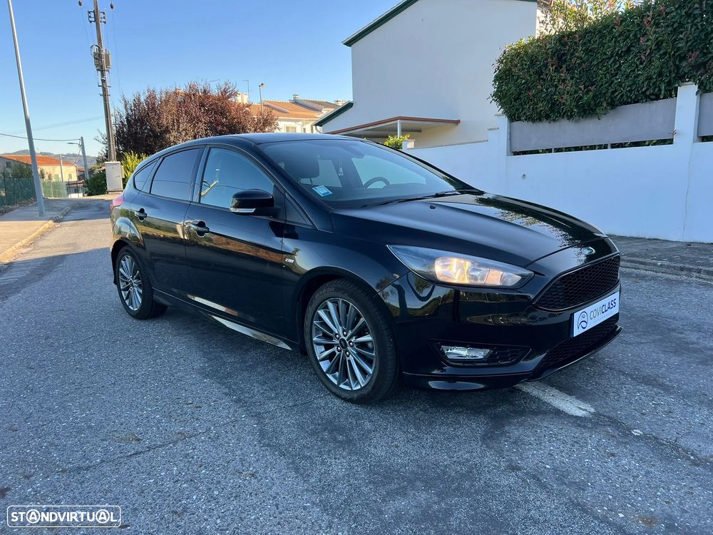 Ford Focus 1.5 TDCi EcoBlue ST-Line - 1