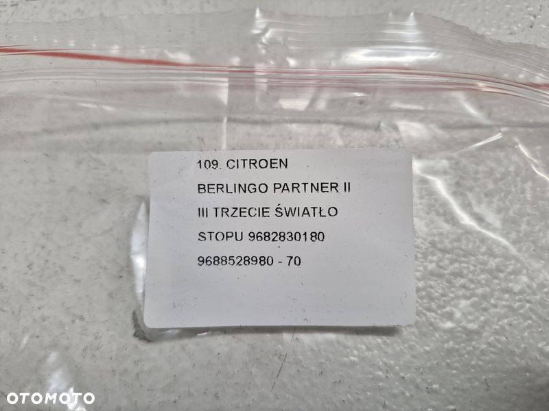 CITROEN BERLINGO PARTNER II III TRZECIE 3 ŚWIATŁO STOPU 9682830180 9688528980 - 7