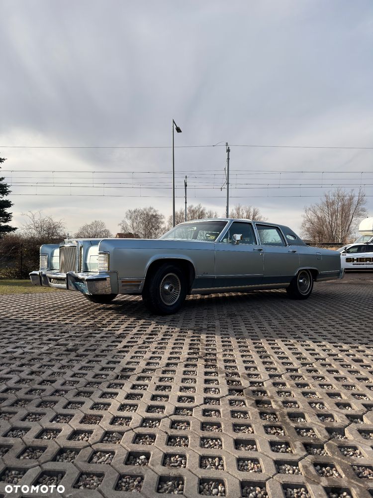 Lincoln Continental - 8