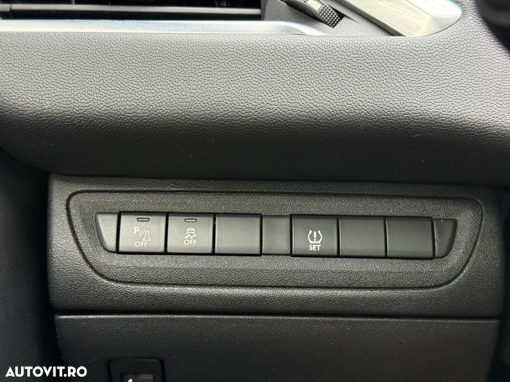 Peugeot 208 1.2 L PureTech Turbo Allure - 18