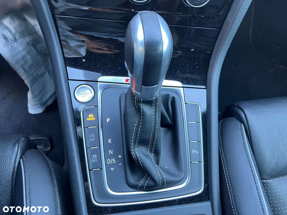 Volkswagen Golf R 4Motion (BlueMotion Technology) DSG - 12