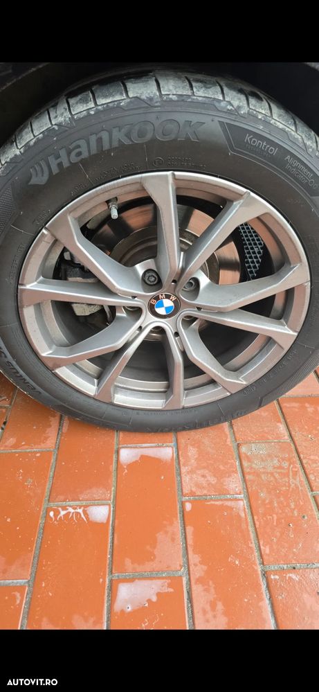 BMW Seria 3 318d Aut. Edition M Sport Shadow - 13