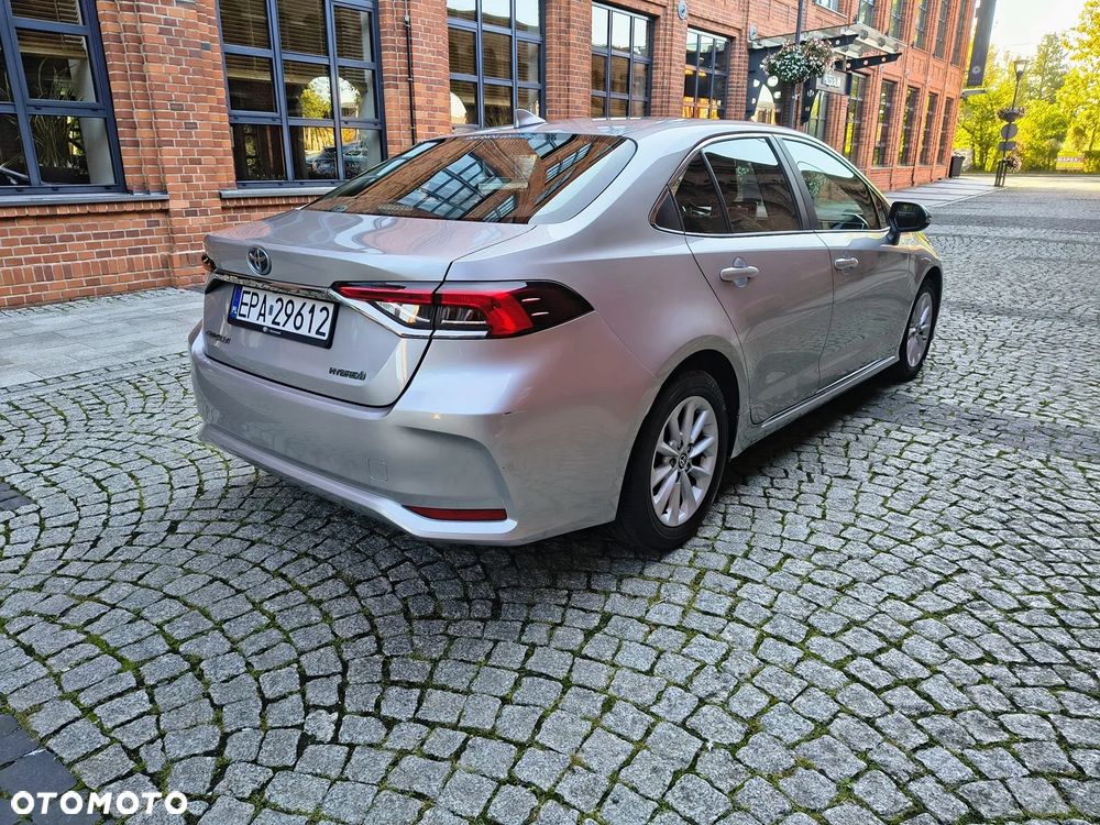 Toyota Corolla 1.8 Hybrid Comfort - 18