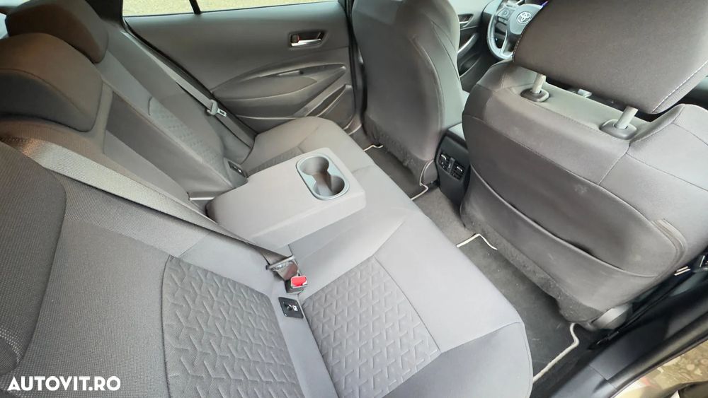 Toyota Corolla Sedan 1.8 HSD Dynamic Plus - 26