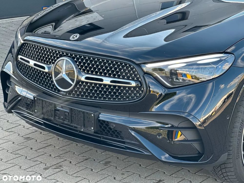 Mercedes-Benz GLC Coupe 220 d mHEV 4-Matic AMG Line - 4
