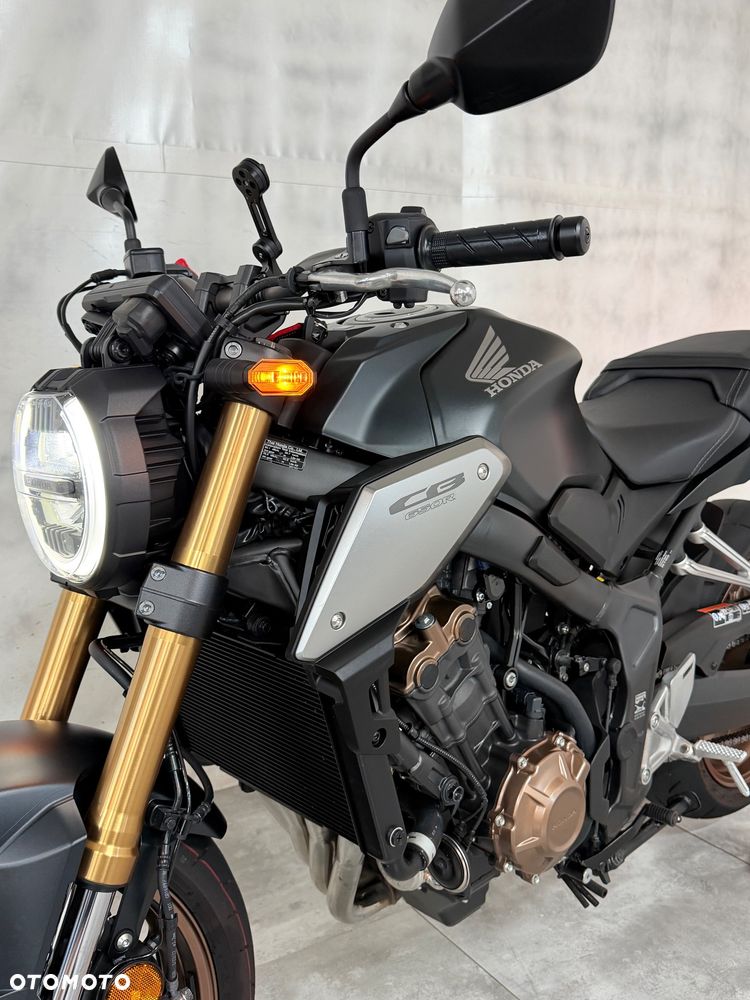 Honda CB - 15