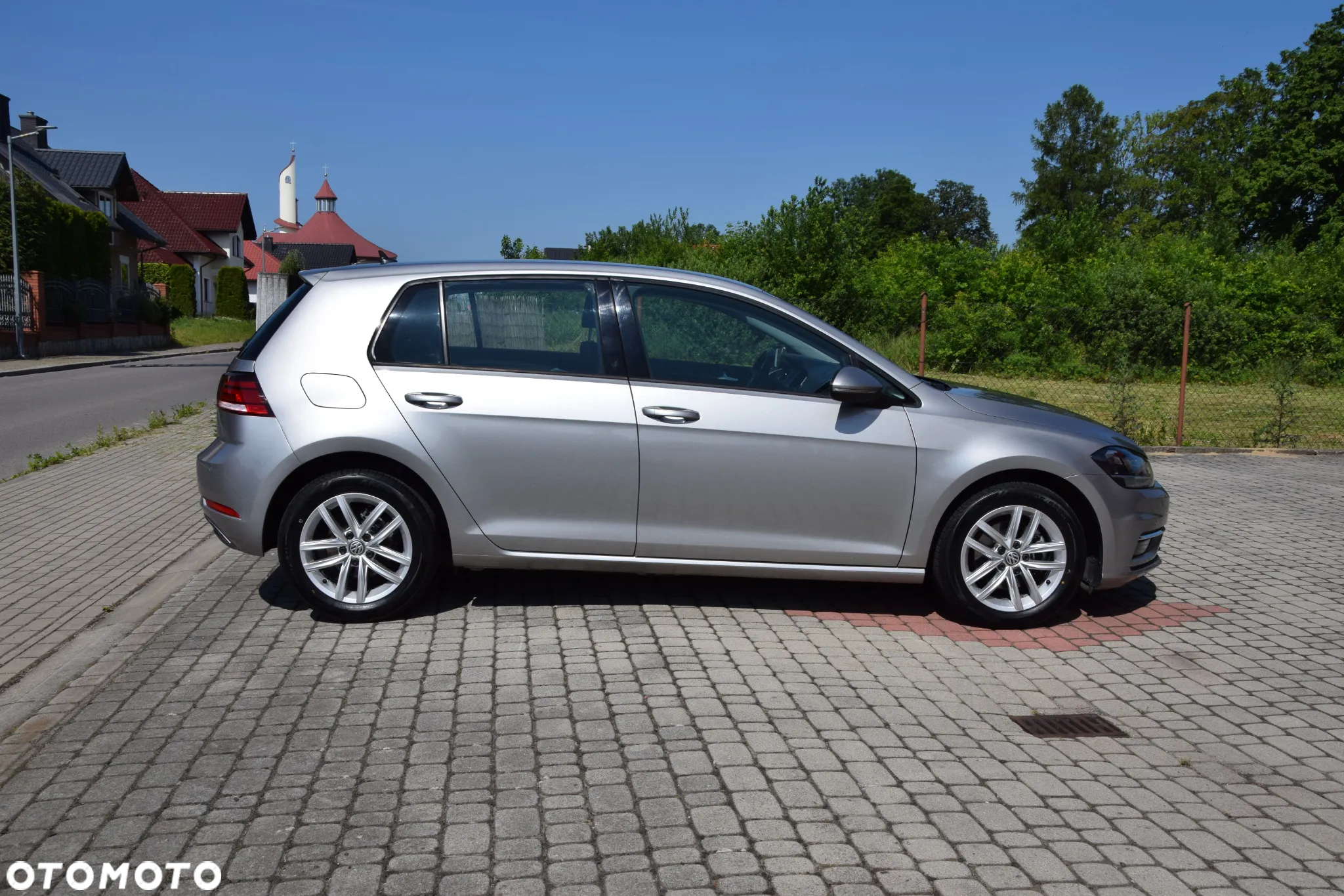 Volkswagen Golf - 8