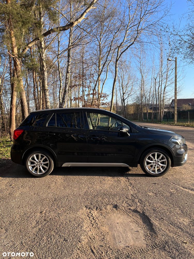 Suzuki SX4 S-Cross 1.4 SHVS Premium 4WD - 3
