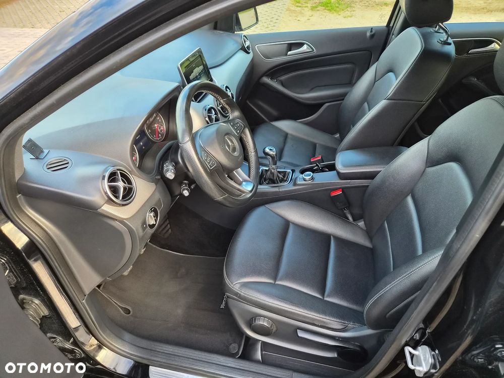 Mercedes-Benz Klasa B 180 CDI BlueEFFICIENCY Edition Style - 4