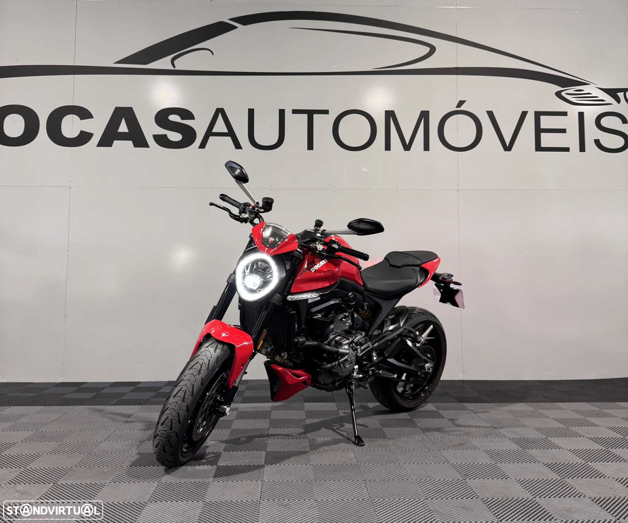 Ducati Monster 937 - 14