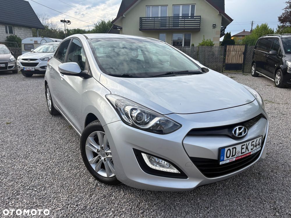 Hyundai i30 1.4 CRDi Intro Edition - 11