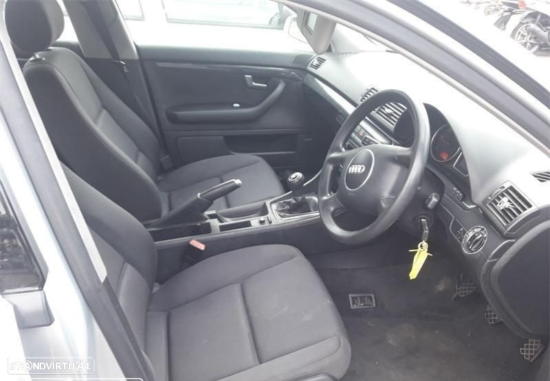 Audi A4 B6 1.9 TDI de 2001 disponível para peças FRENTE VENDIDA - 10