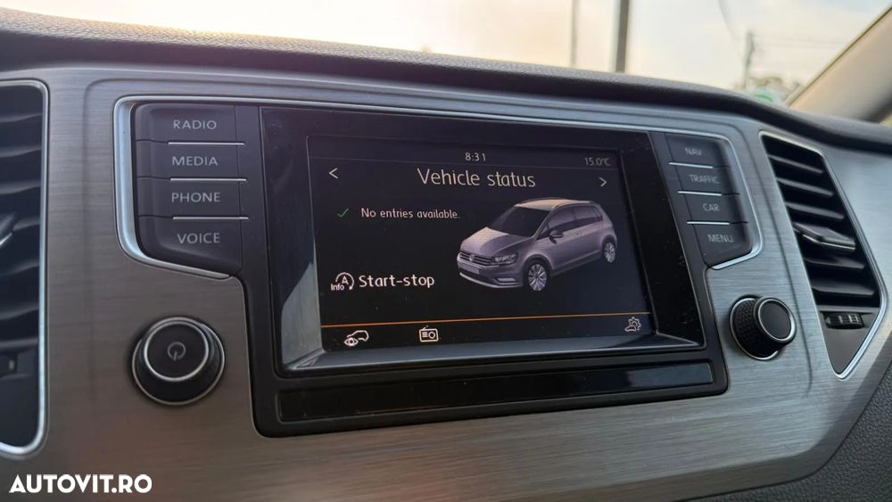 Volkswagen Golf 1.6 TDI BlueMotion Technology Comfortline - 16