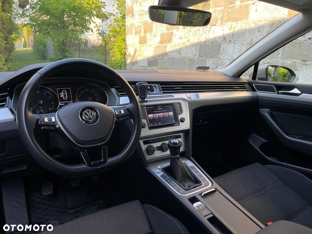 Volkswagen Passat 1.8 TSI BMT Comfortline - 11