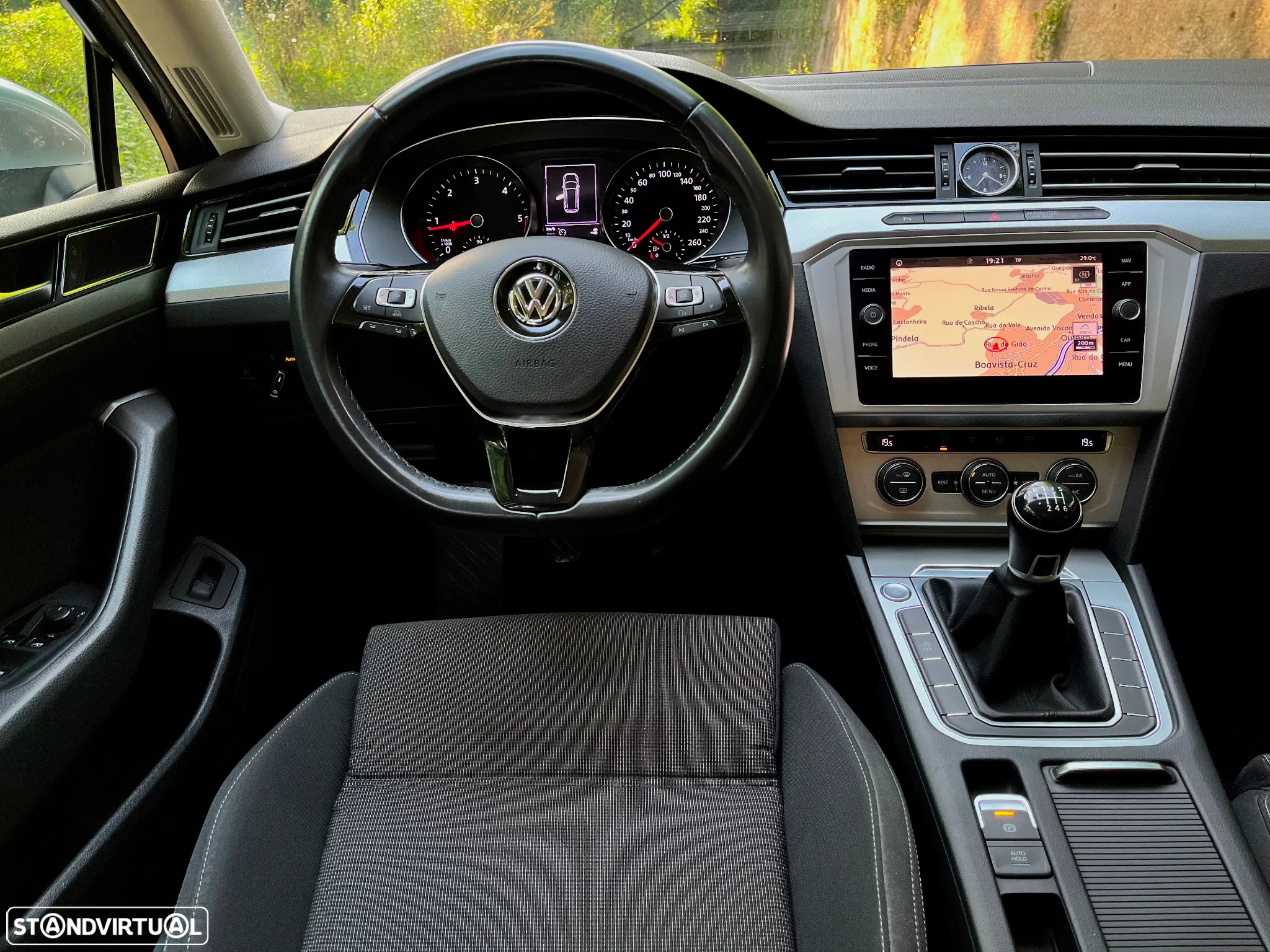 VW Passat Variant 1.6 TDI BlueMotion - 10