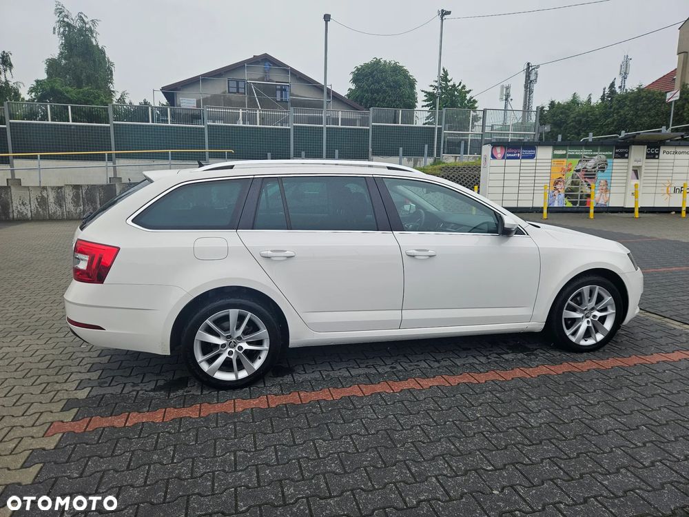 Skoda Octavia 2.0 TDI 4x4 Style DSG - 8