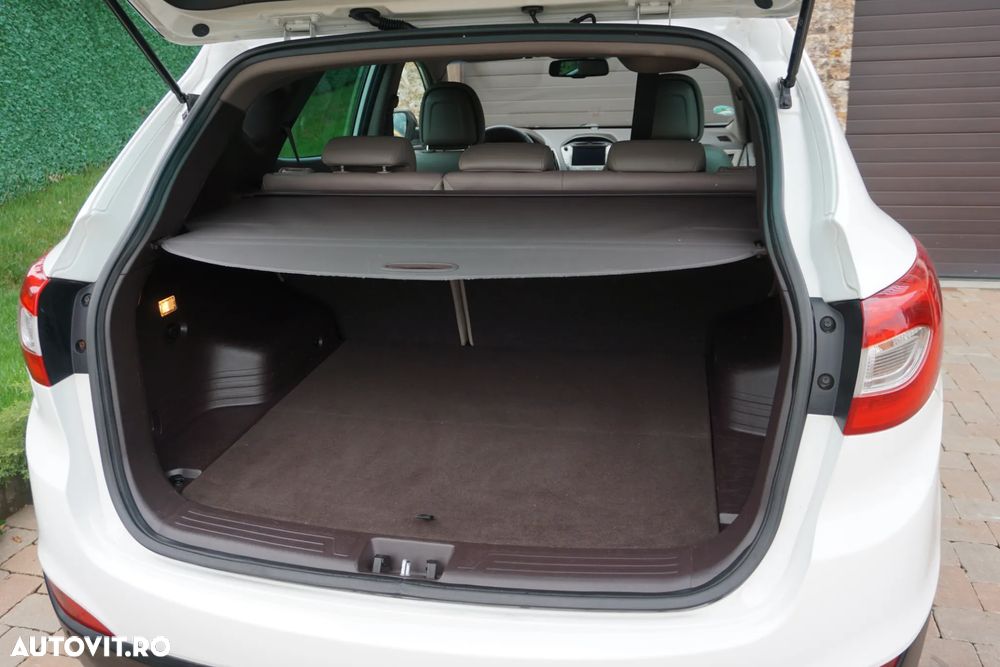 Hyundai ix35 2.0 CRDI 4WD Automatik Style - 23