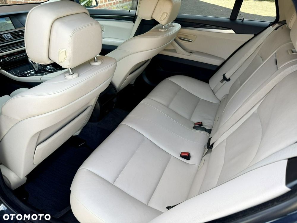 BMW Seria 5 520d Luxury Line - 7