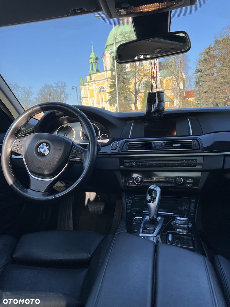 BMW Seria 5 520d - 13