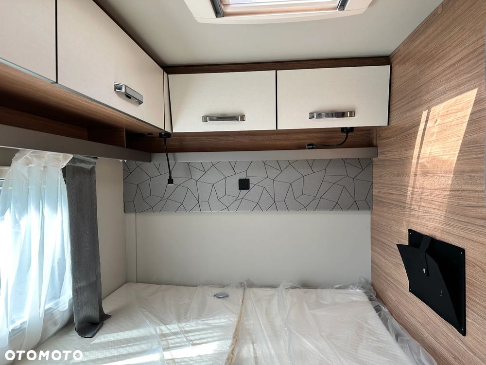 Weinsberg CaraSuite 650MF Automat 5-cio osobowy FORD (2025) - 19