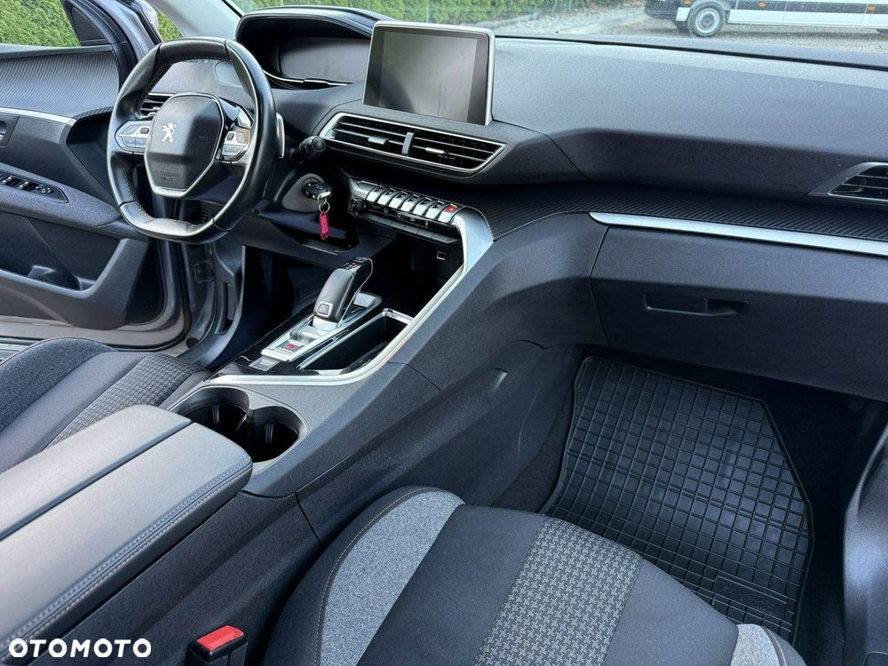 Peugeot 3008 - 12
