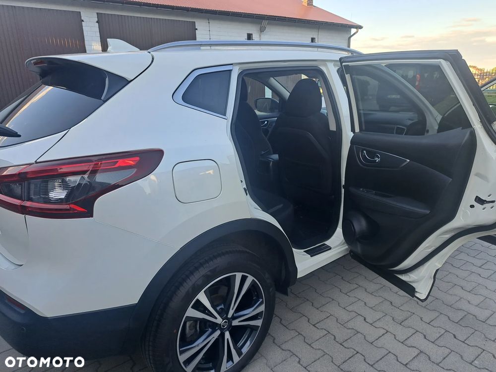 Nissan Qashqai 1.3 DIG-T N-Connecta - 8