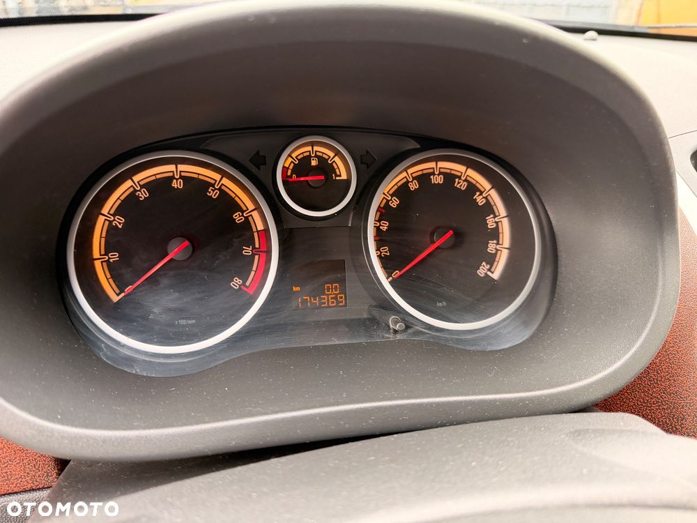 Opel Corsa - 10