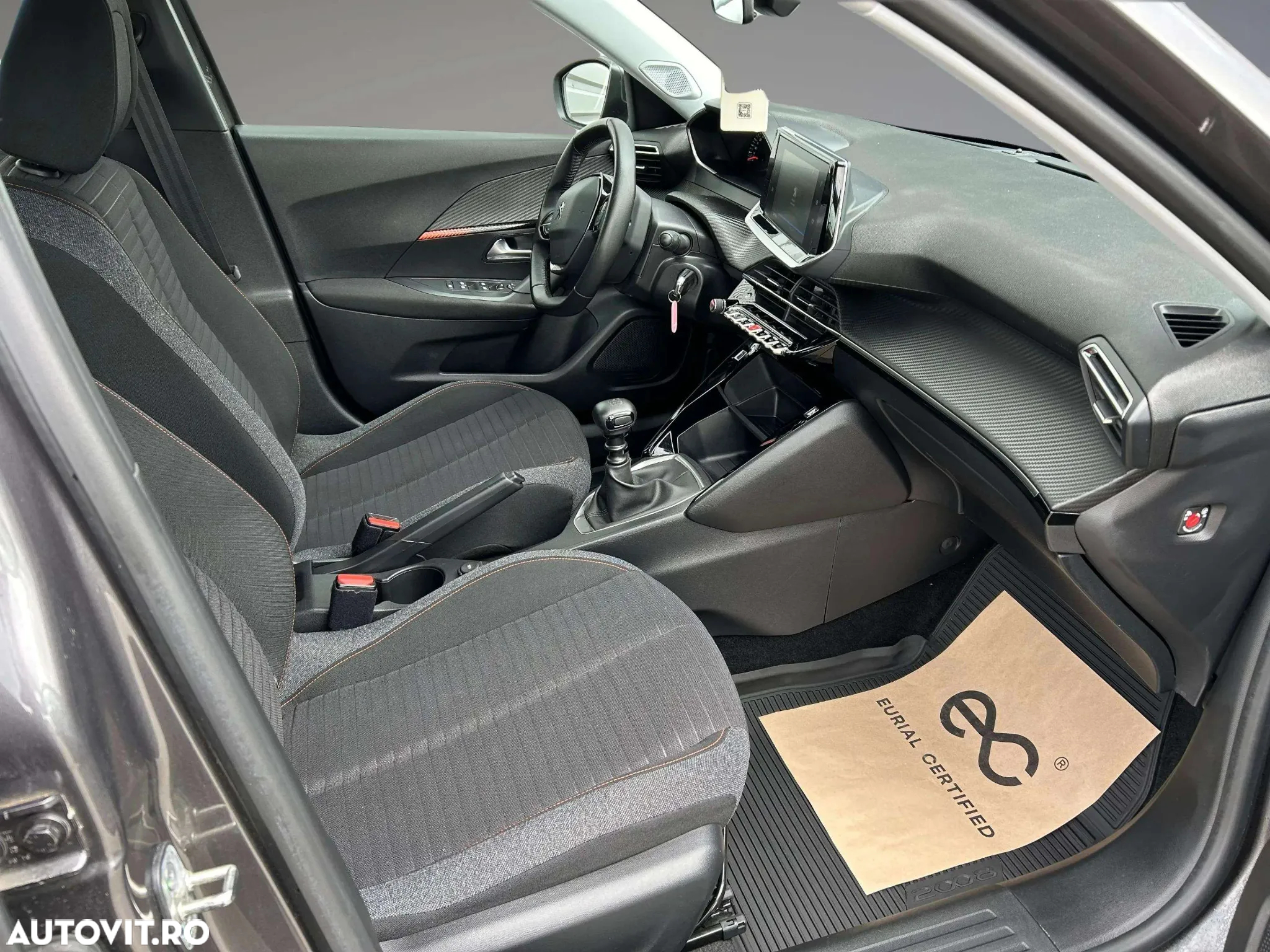 Peugeot 2008 1.2 L PureTech STT Active - 7