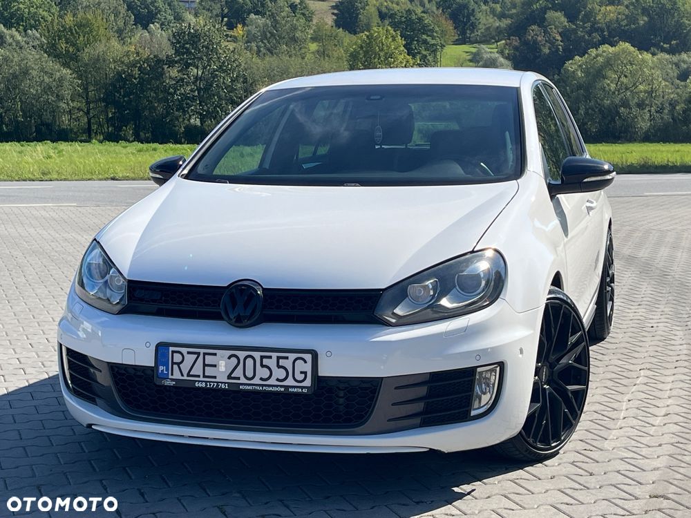 Volkswagen Golf - 10