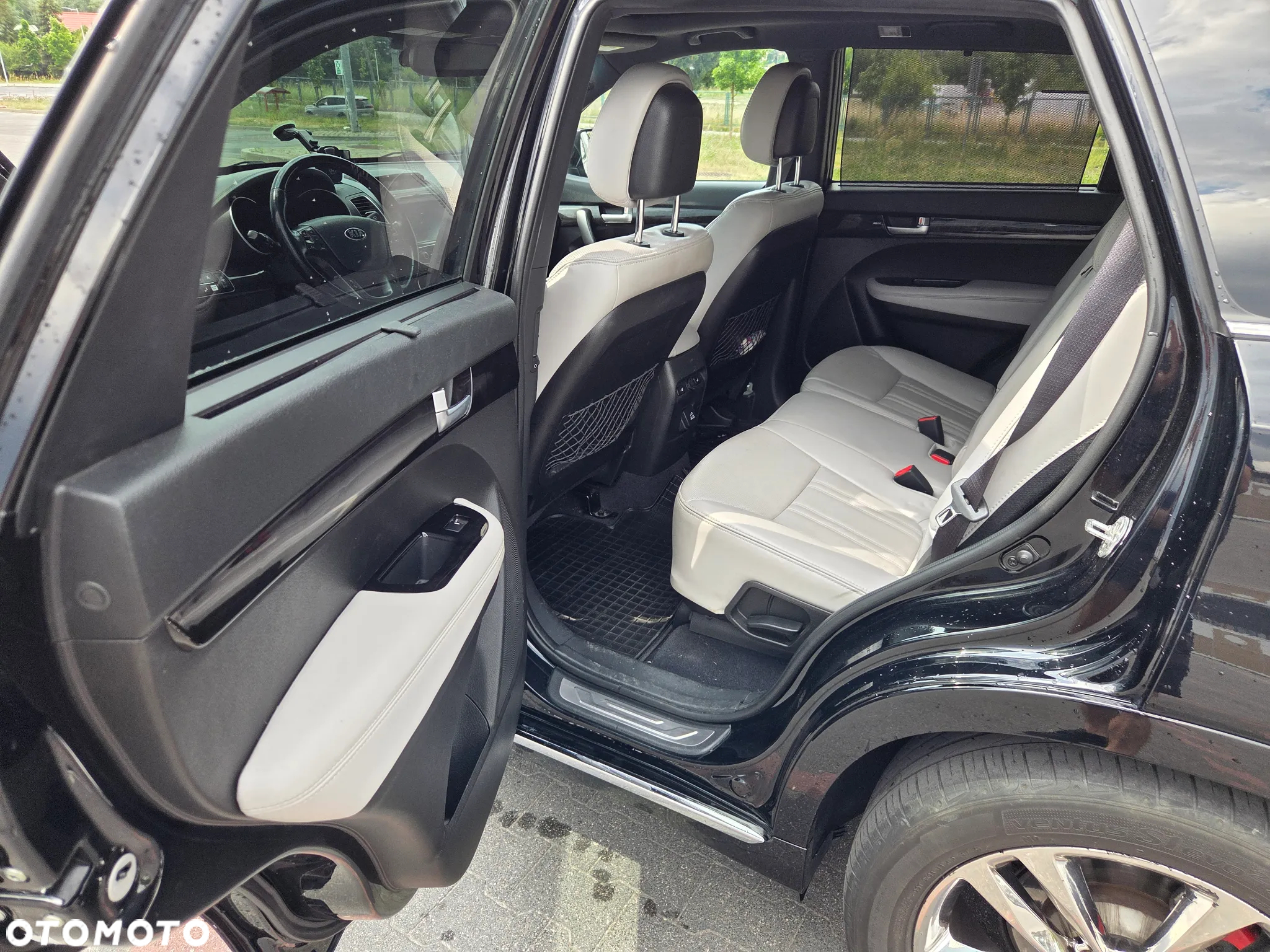 Kia Sorento - 8