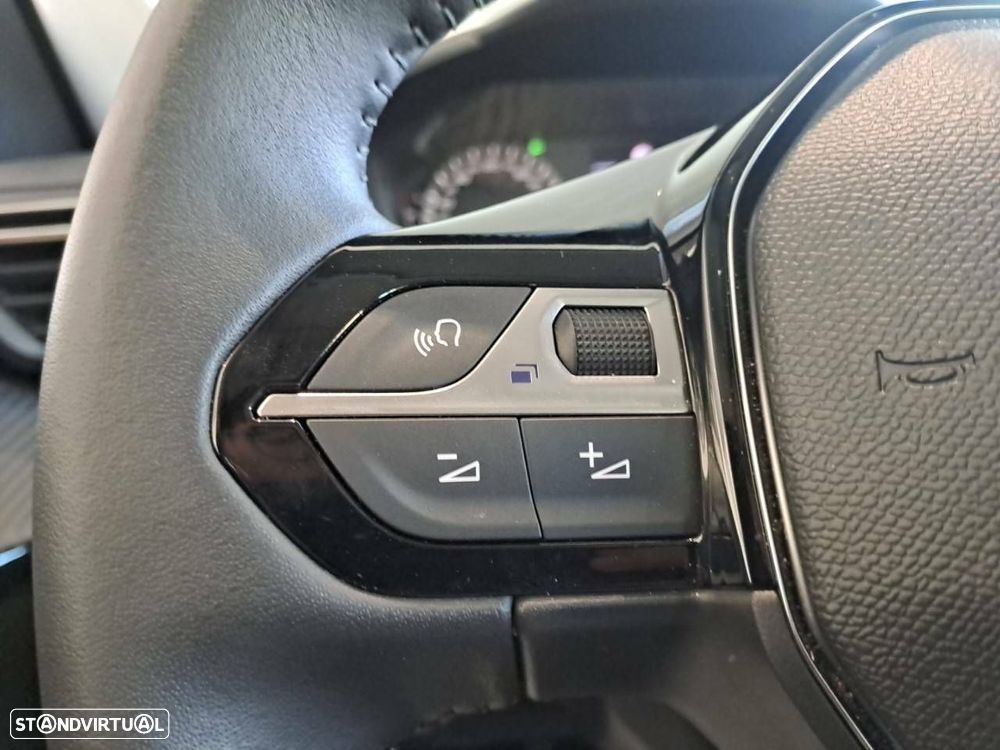 Peugeot 208 1.2 PureTech Style - 16