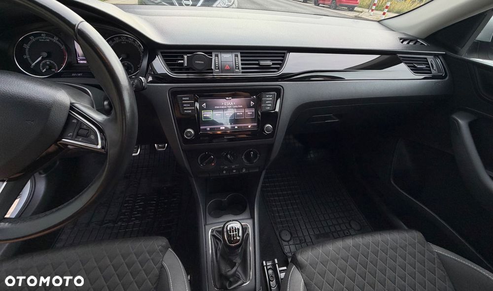 Skoda RAPID 1.0 TSI Ambition - 10