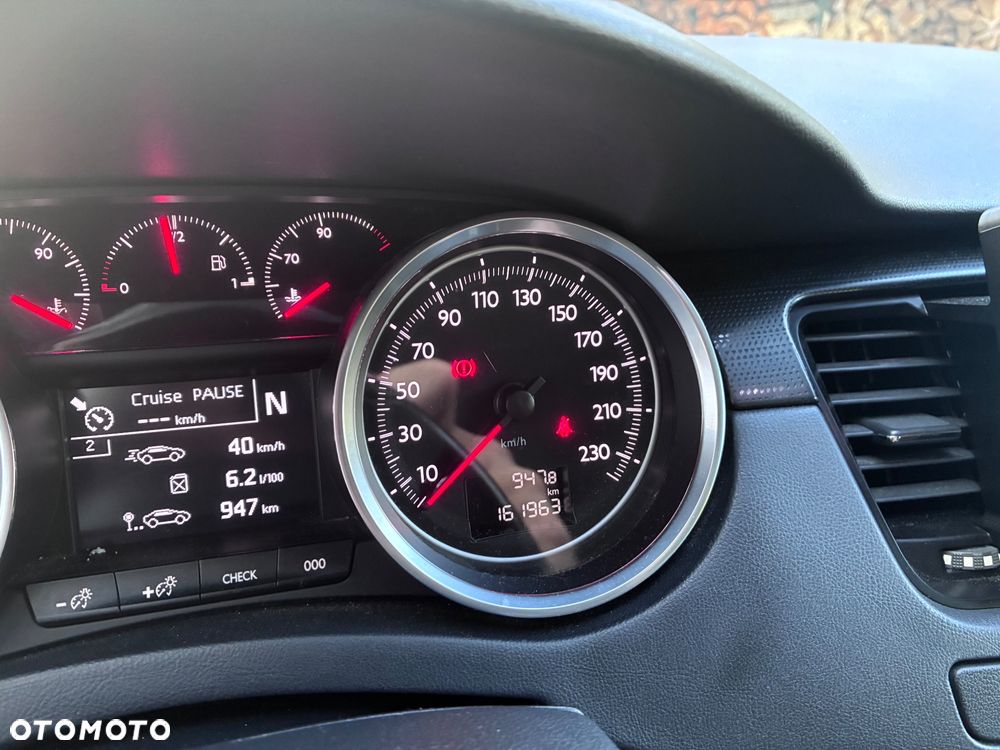 Peugeot 508 - 8