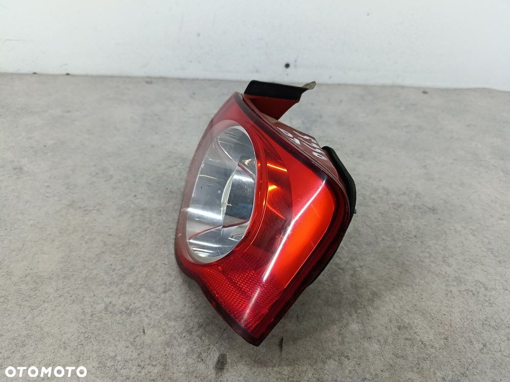 LAMPA TYLNA PRAWA VW PASSAT B6 3C5945096C SEDAN - 6