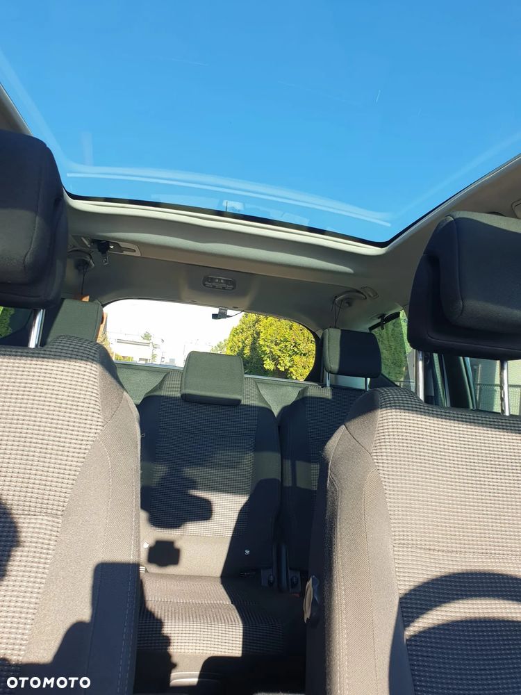 Peugeot 5008 2.0 HDi Allure 7os - 17