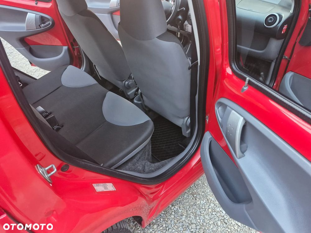 Peugeot 107 70 Petit Filou - 24