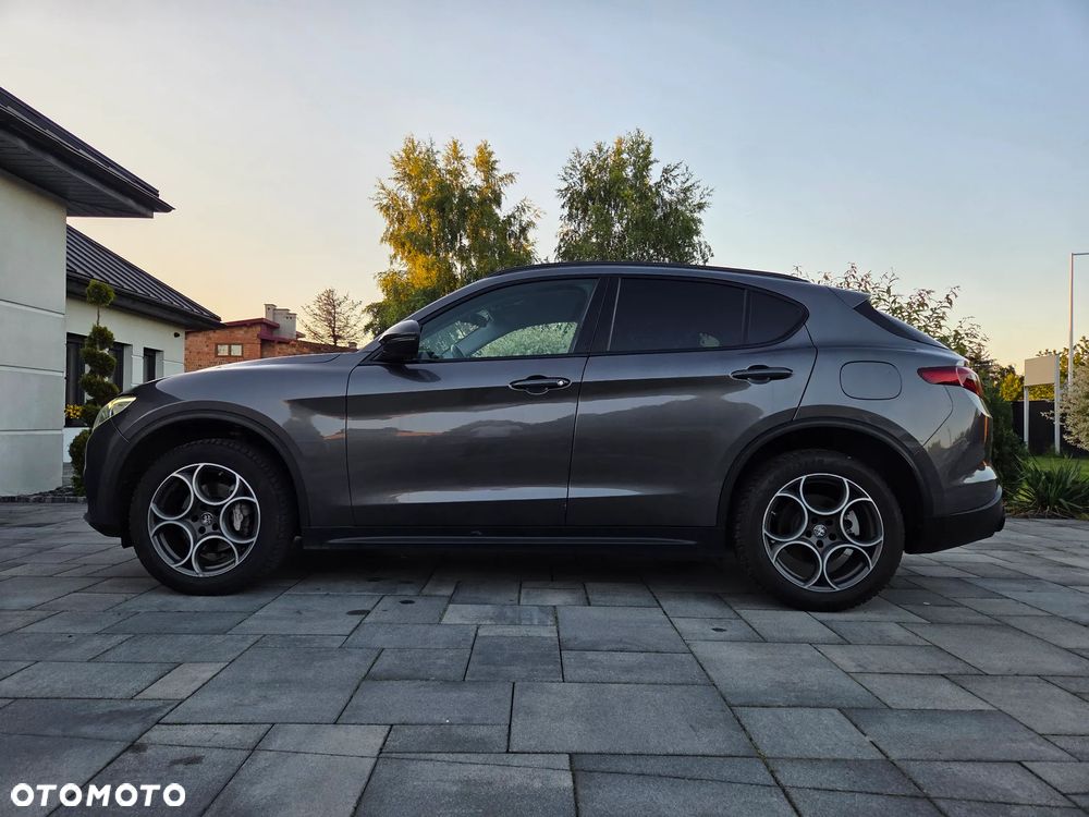 Alfa Romeo Stelvio - 3