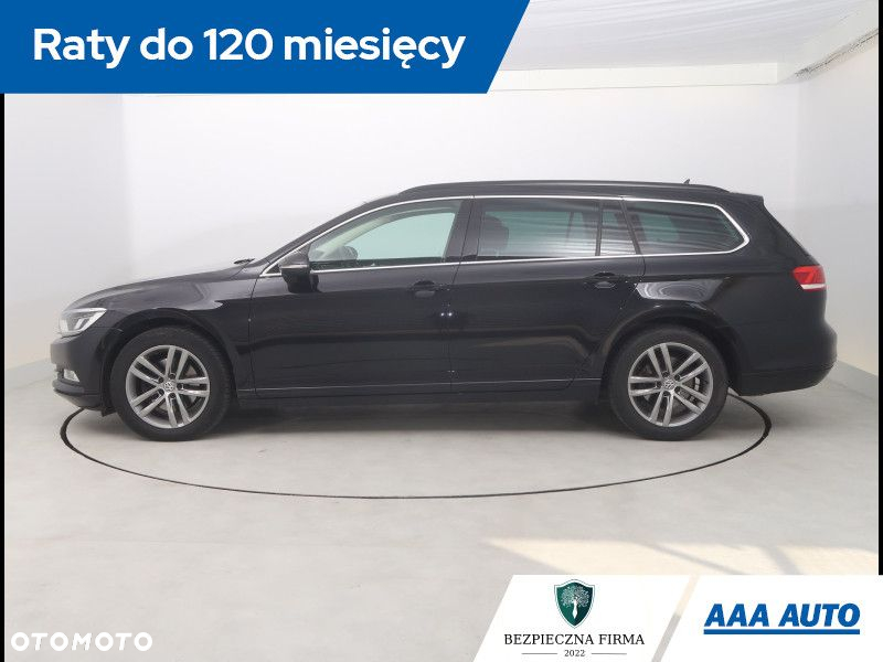 Volkswagen Passat - 3