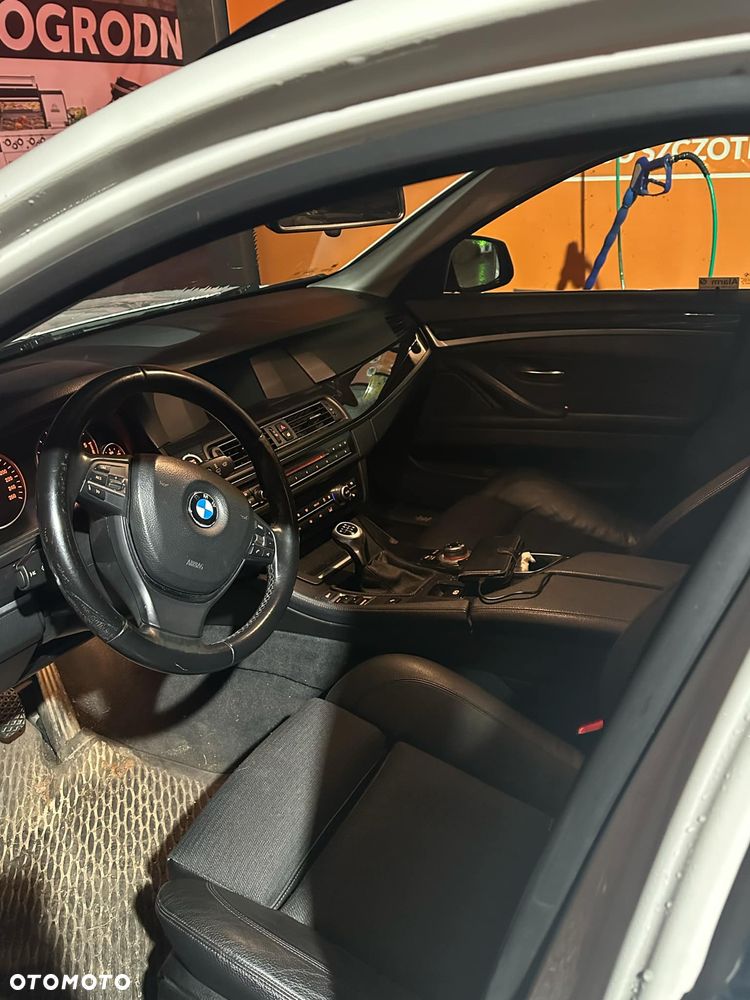 BMW Seria 5 520d - 4