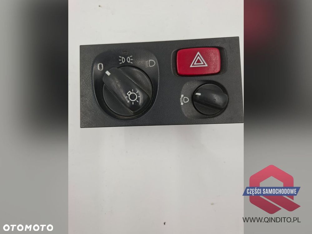 PANEŁ PRZELĄCZNIK ŚWIATEŁ AWARIJNYCH DO SCANIA R - 2