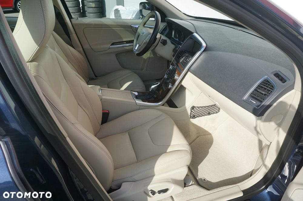 Volvo XC 60 D4 Drive-E Summum - 10