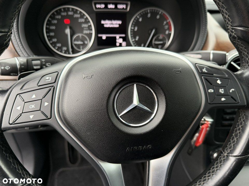 Mercedes-Benz Klasa B 180 (BlueEFFICIENCY) 7G-DCT - 22